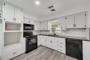 725 W Brock St, Denison, TX 75020 - Photo 3