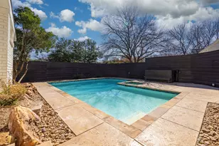 9666 Whitehurst Dr, Dallas, TX 75243 - Photo 27