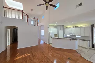 11801 Waterford Ln, Frisco, TX 75035 - Photo 5