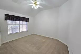 11801 Waterford Ln, Frisco, TX 75035 - Photo 11