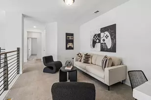 648 Courtyard Ln, Irving, TX 75039 - Photo 13