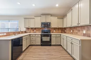 1617 Nighthawk Dr, Little Elm, TX 75068 - Photo 5