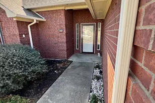 2026 Brooke Dr, Sanger, TX 76266 - Photo 3