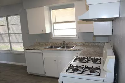 100 E Brown Street, Princeton, TX 75407 - Photo 3