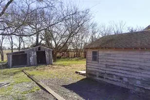 5957 FM512, Wolfe City, TX 75496 - Photo 7