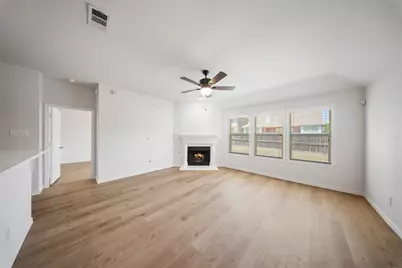 6000 Meadowglen Drive, Denton, TX 76226 - Photo 11