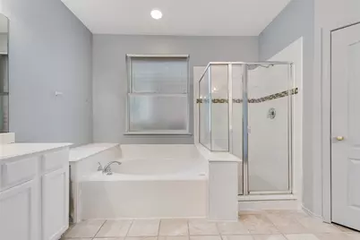 2830 Rochester Court, Grand Prairie, TX 75052 - Photo 17