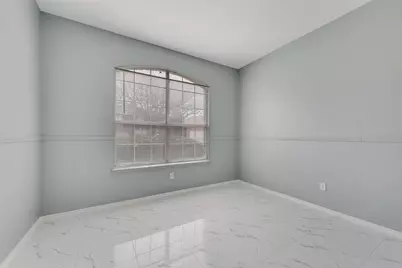 2830 Rochester Court, Grand Prairie, TX 75052 - Photo 5