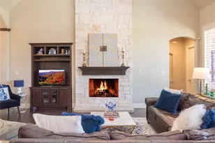811 Red Store Ct, Lucas, TX 75002 - Photo 9