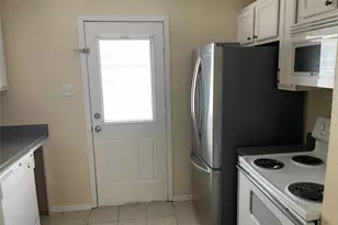 10650 Steppington Dr, Dallas, TX 75230 - Photo 5