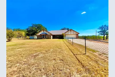 1340 N US Hwy 281, Hamilton, TX 76531 - Photo 1