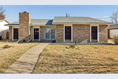 4208 Blackwillow Drive, Mesquite, TX 75150 - Photo 1