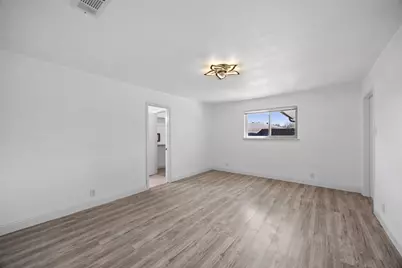 1870 El Paso Street, Lewisville, TX 75077 - Photo 15