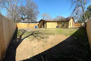 1213 Hawley Ln, Dallas, TX 75217 - Photo 11