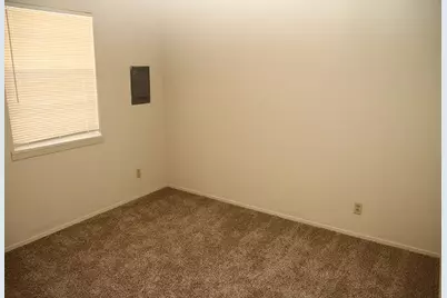 401 Hallvale Drive, Fort Worth, TX 76108 - Photo 5