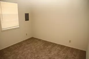 401 Hallvale Dr, Fort Worth, TX 76108 - Photo 5