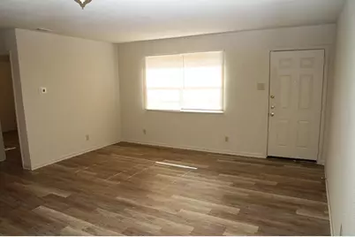 401 Hallvale Drive, Fort Worth, TX 76108 - Photo 3