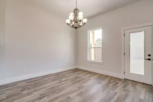 1406 Dorado Dr, Granbury, TX 76048 - Photo 11