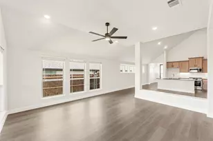 129 Silverleaf Dr, Balch Springs, TX 75181 - Photo 23