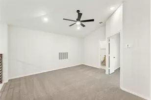 129 Silverleaf Dr, Balch Springs, TX 75181 - Photo 25