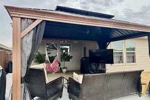 721 Whitecomb Ln, Justin, TX 76247 - Photo 29