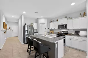 721 Whitecomb Ln, Justin, TX 76247 - Photo 11