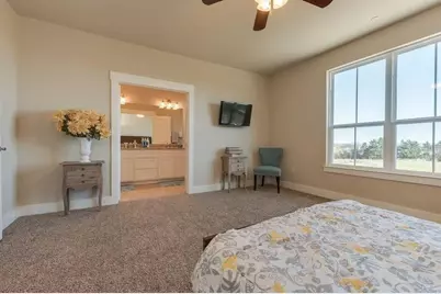 203 Belleville Drive, Lewisville, TX 75057 - Photo 11