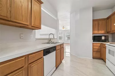 3805 Brandon Park Drive, Garland, TX 75044 - Photo 9