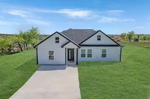 120 Brookview Dr, Bridgeport, TX 76426 - Photo 1