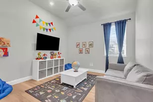 2105 Chapman Ln, Little Elm, TX 75068 - Photo 13