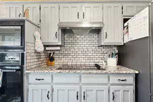 5216 Stagetrail Dr, Arlington, TX 76017 - Photo 9