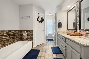 5216 Stagetrail Dr, Arlington, TX 76017 - Photo 23