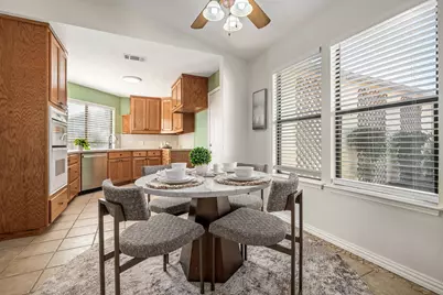 5505 Creek Valley Drive, Arlington, TX 76018 - Photo 3