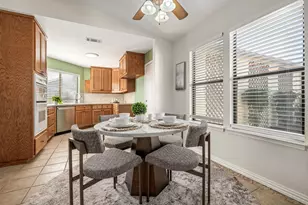 5505 Creek Valley Dr, Arlington, TX 76018 - Photo 3