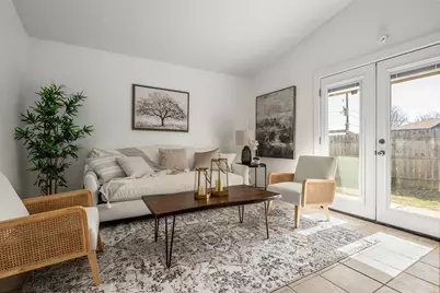 5505 Creek Valley Drive, Arlington, TX 76018 - Photo 9