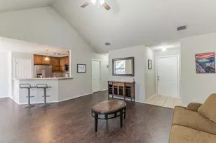 5008 Guadalupe Ct, Granbury, TX 76048 - Photo 3