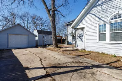 2704 King Street, Greenville, TX 75401 - Photo 35