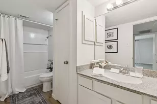 8109 Skillman St, Dallas, TX 75231 - Photo 15