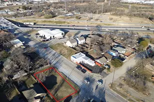 1731 E Tucker St, Fort Worth, TX 76104 - Photo 1