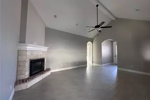 3339 White Horse Dr, Granbury, TX 76049 - Photo 5