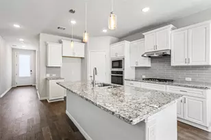 12361 Hulson Trl, Fort Worth, TX 76052 - Photo 11