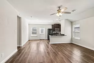 1421 Warringwood Dr, Greenville, TX 75402 - Photo 9