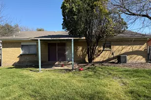 1208 Neptune Dr, Cedar Hill, TX 75104 - Photo 3