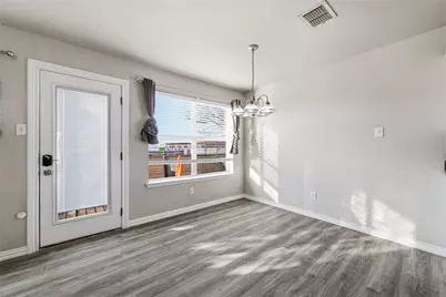 2316 Kingsway Drive, Arlington, TX 76012 - Photo 9