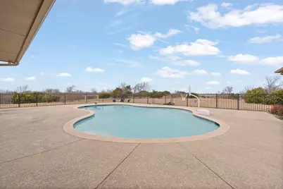 4520 S Nolan River Road, Cleburne, TX 76033 - Photo 39