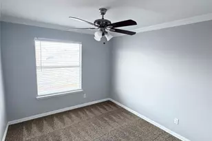 3035 Parkline Trail, Grand Prairie, TX 75052 - Photo 11