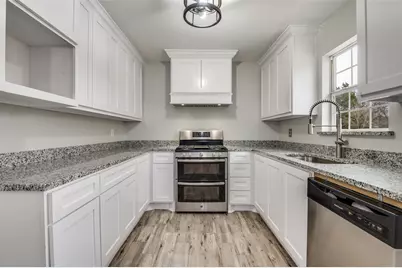 1326 Johns Avenue, Lancaster, TX 75134 - Photo 11