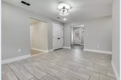 1326 Johns Avenue, Lancaster, TX 75134 - Photo 7