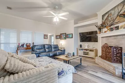 3004 Stroll Drive, Granbury, TX 76049 - Photo 9