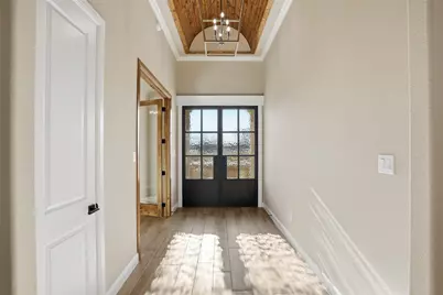 1101 Tremont Lane, Granbury, TX 76049 - Photo 5